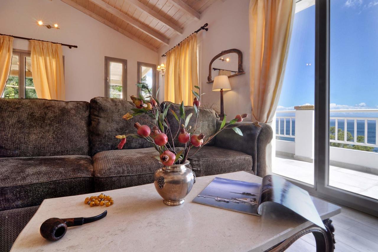 Veroniki Penthouse Deluxe Apartment Agios Ioannis Peristeron  Ngoại thất bức ảnh