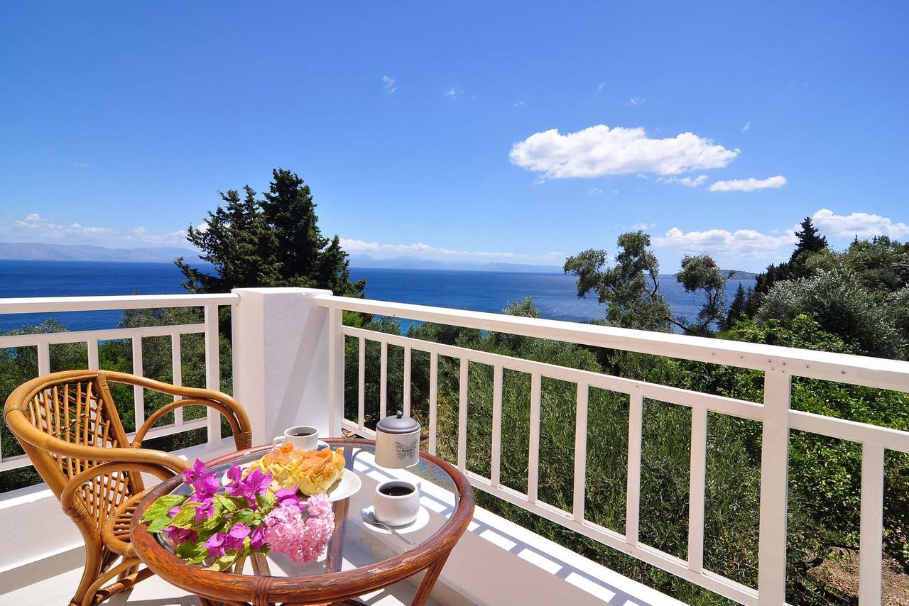 Veroniki Penthouse Deluxe Apartment Agios Ioannis Peristeron  Ngoại thất bức ảnh